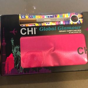 Chi ceramic straightener with thermal mat